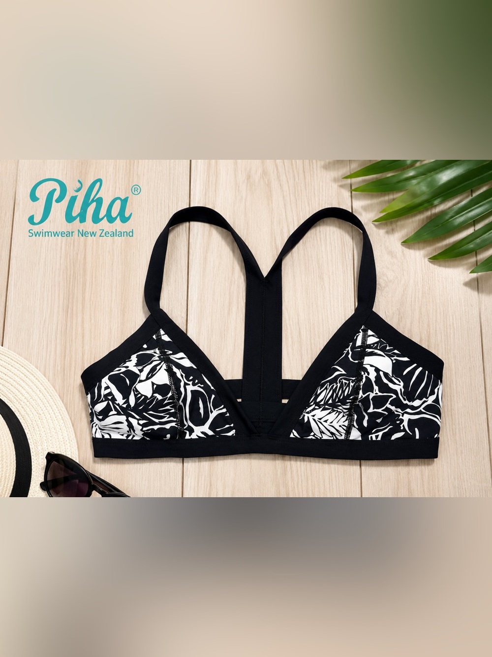 Piha Swimwear New Zealand Black White Floral Strappy Bikini Top Size 8